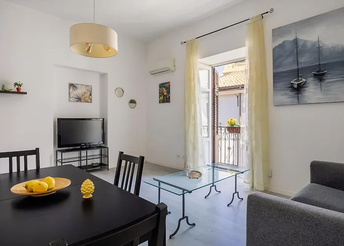 Casa Bellini - Centro Storico Apartment